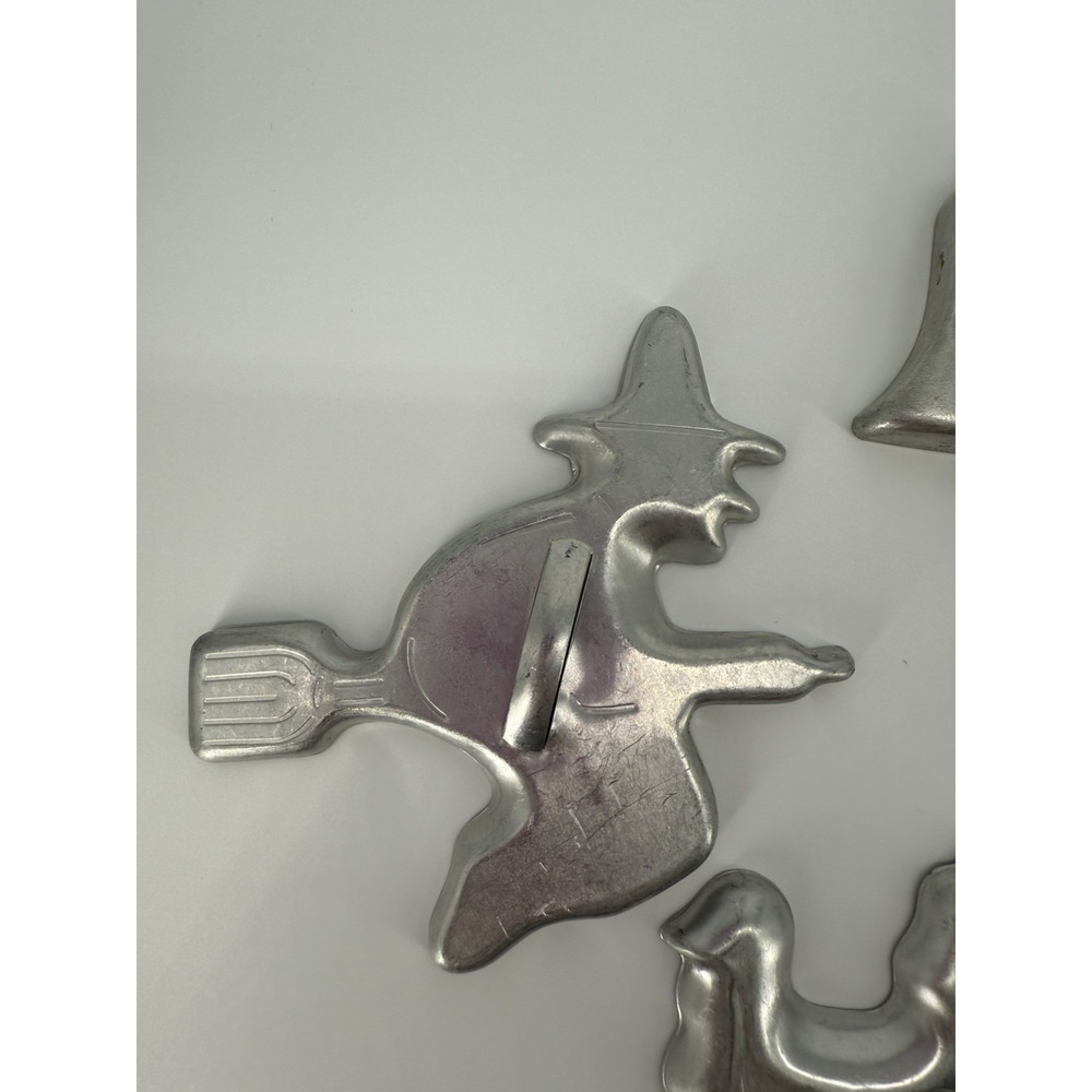 Vintage Mirro Witch Turkey Santa Cookie Cutter Lot Holiday Assortment 8 pieces - Picture 14 of 17